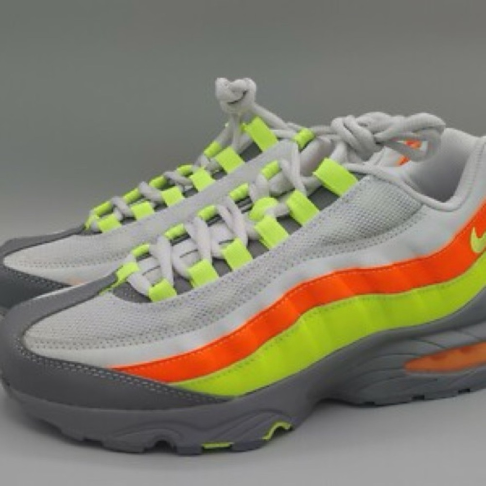 Nike Airmax 95 GS Vast Grey Volt Size 6.5Y Womens 7.5 ( 905348-019 )